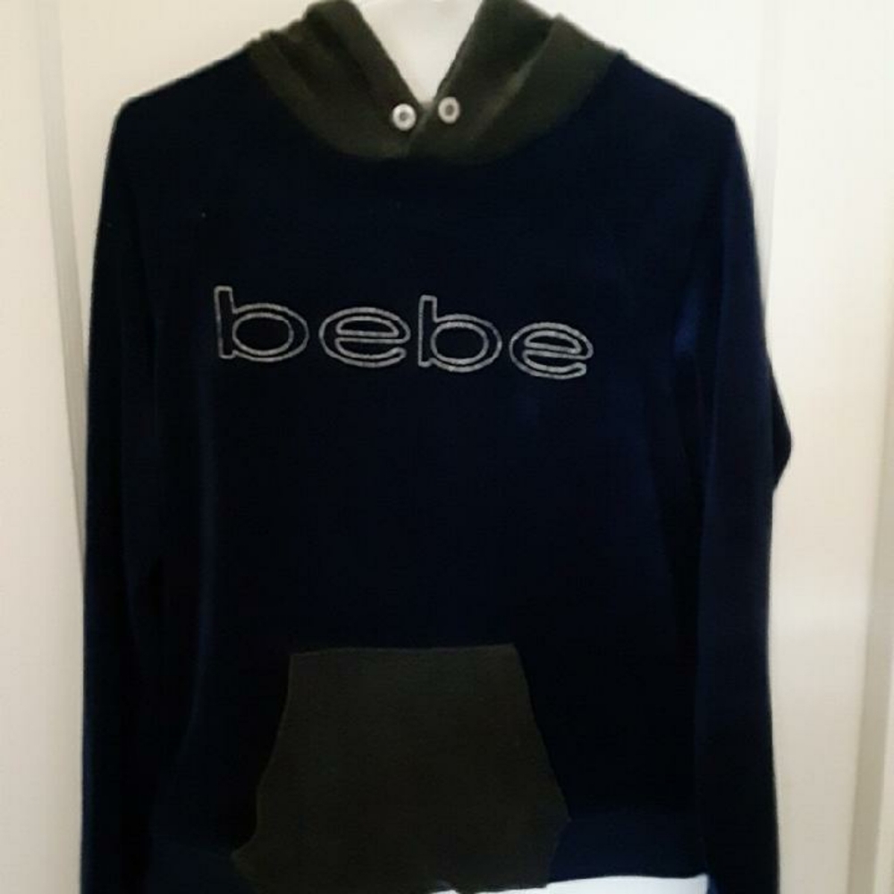 Bebe pull over hoodie